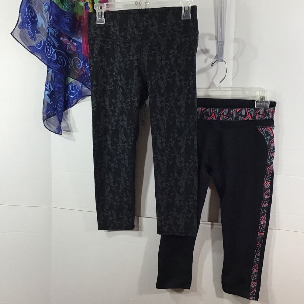 Fabletics 2 pair of capri cropped leggings S